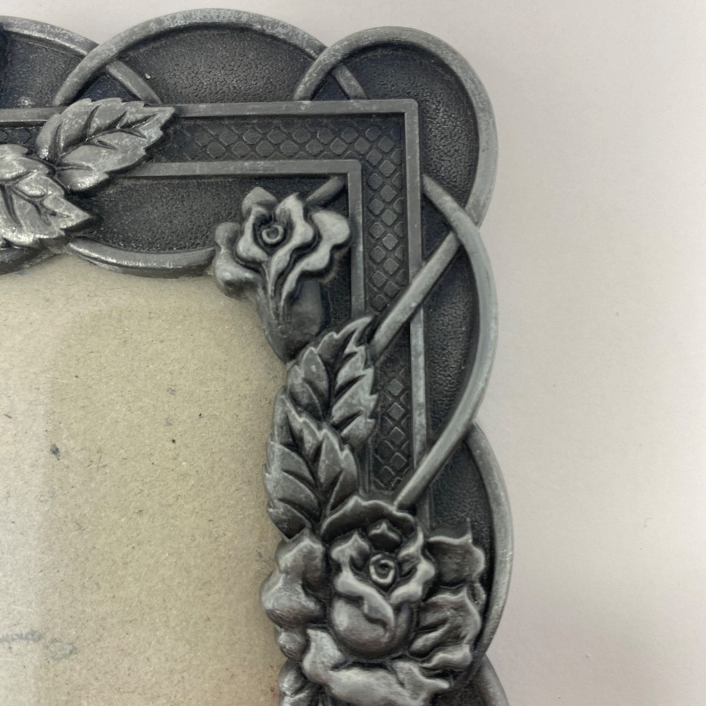 Lot Of Two 3.5x5 and 5x7 Silver Tone Picture Frames Ornate patterns bundle - Picture 10 of 16